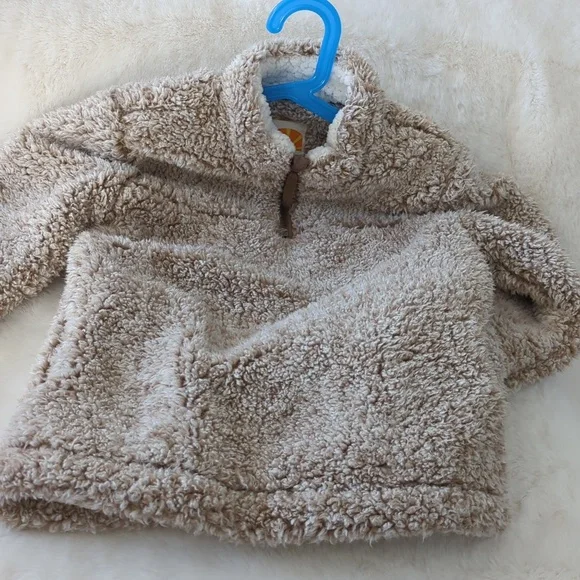 🌿KIDS FUZZY SWEATER🌿 - Picture 2 of 4